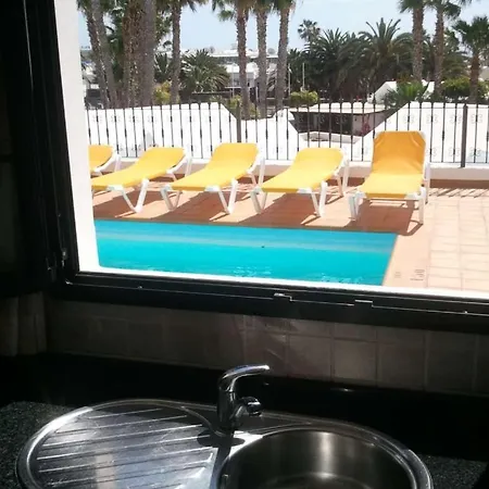 Puerto Del Carmen Sleeps 6 Pool Wifi *