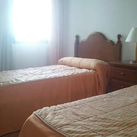 Вилла Puerto Del Carmen Sleeps 6 Pool Wifi